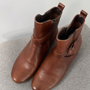 Ecco, Ladies Brown Leather Ankle Boots